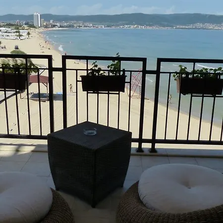 Oasis Apartament Sunny Beach