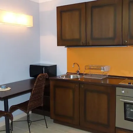 Apartment Oasis *