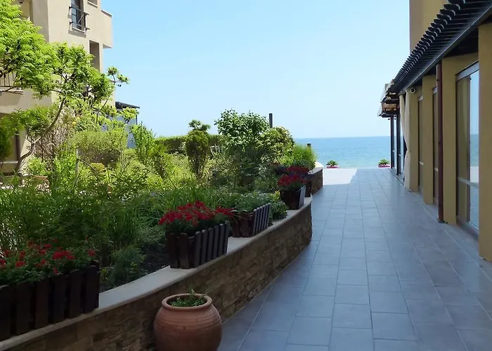 Oasis Beach Studios * Sunny Beach