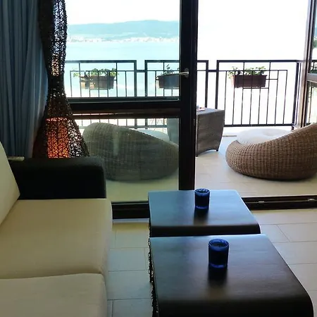 Apartment Oasis Beach Studios